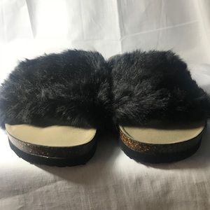 Madden Girls Sofety Faux Fur Sandals Flats Sz 7